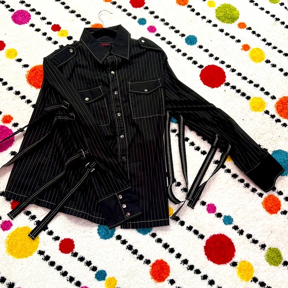 Size Large Serious Mens long sleeve shirt
